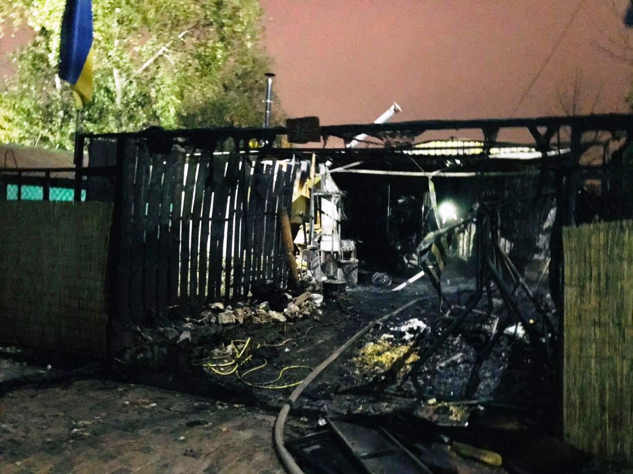 Пожар в центре Запорожья тушили 5 машин спасателей, - ФОТО, фото-1