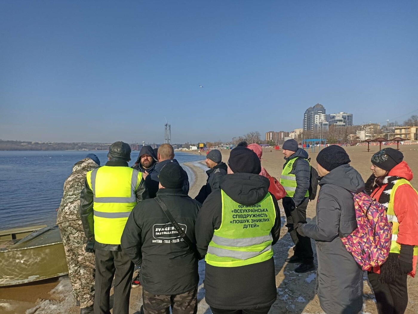 В Запорожье волонтеры и полиция ищут 17-летнего парня, нужна помощь водителей 