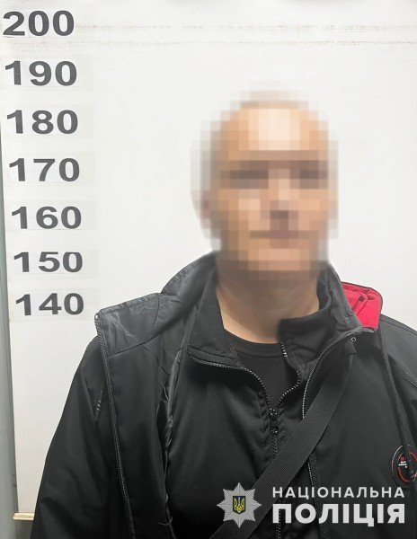 Викрав гуманітарний вантаж, який мав відвезти на окуповану територію: у Запоріжжі затримали псевдоволонтера