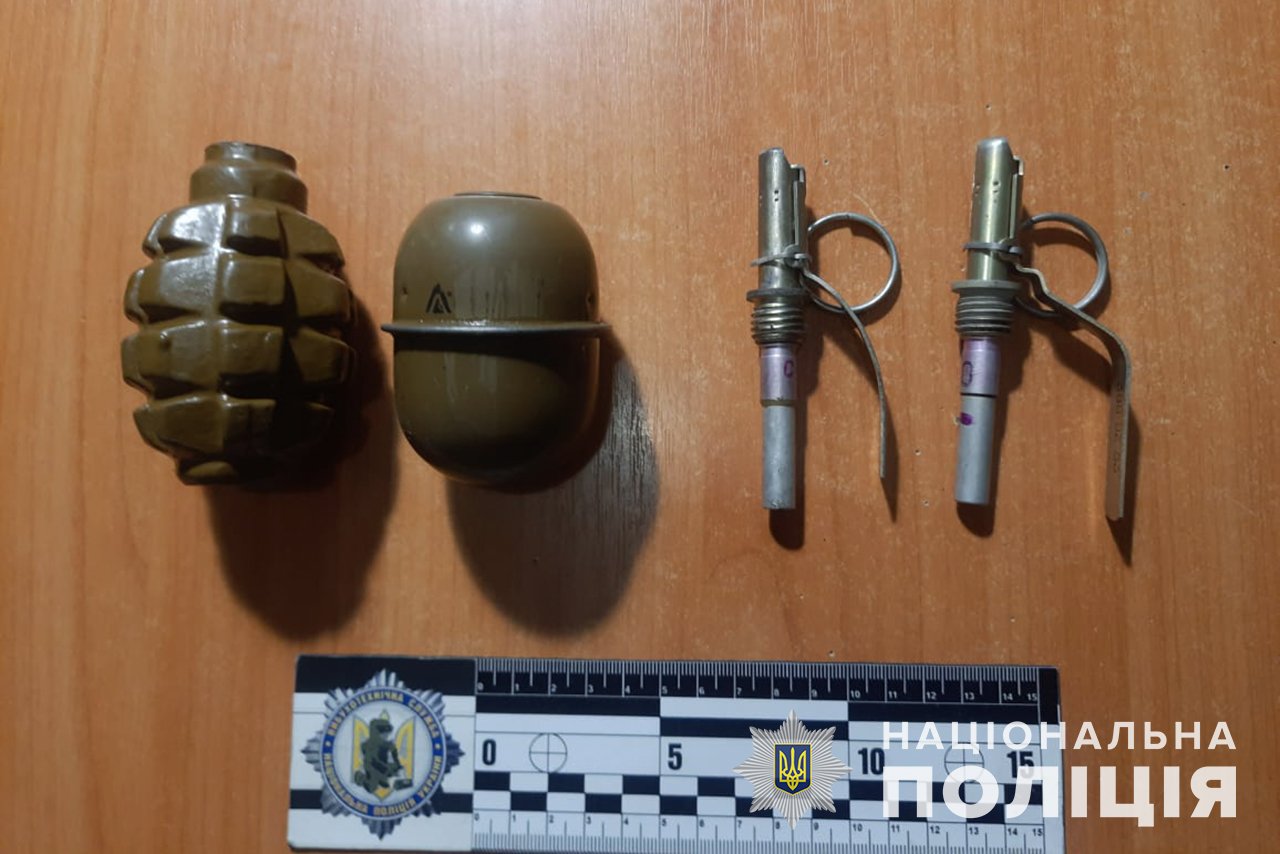 У Запорізькому районі викрили чоловіка, який торгував гранатами