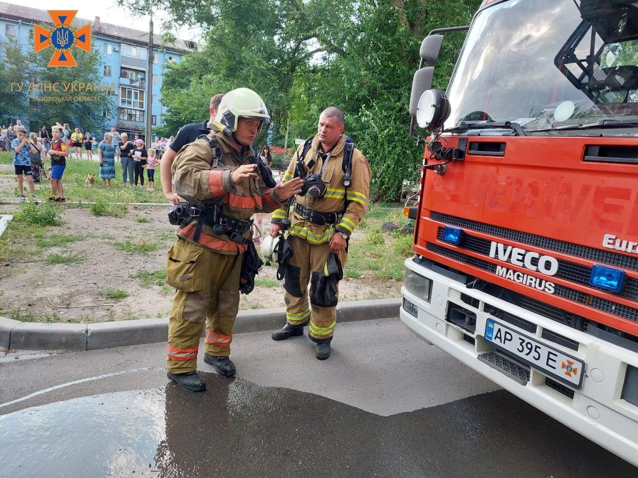 У Запоріжжі через дитячі пустощі сталася пожежа у п’ятиповерхівці