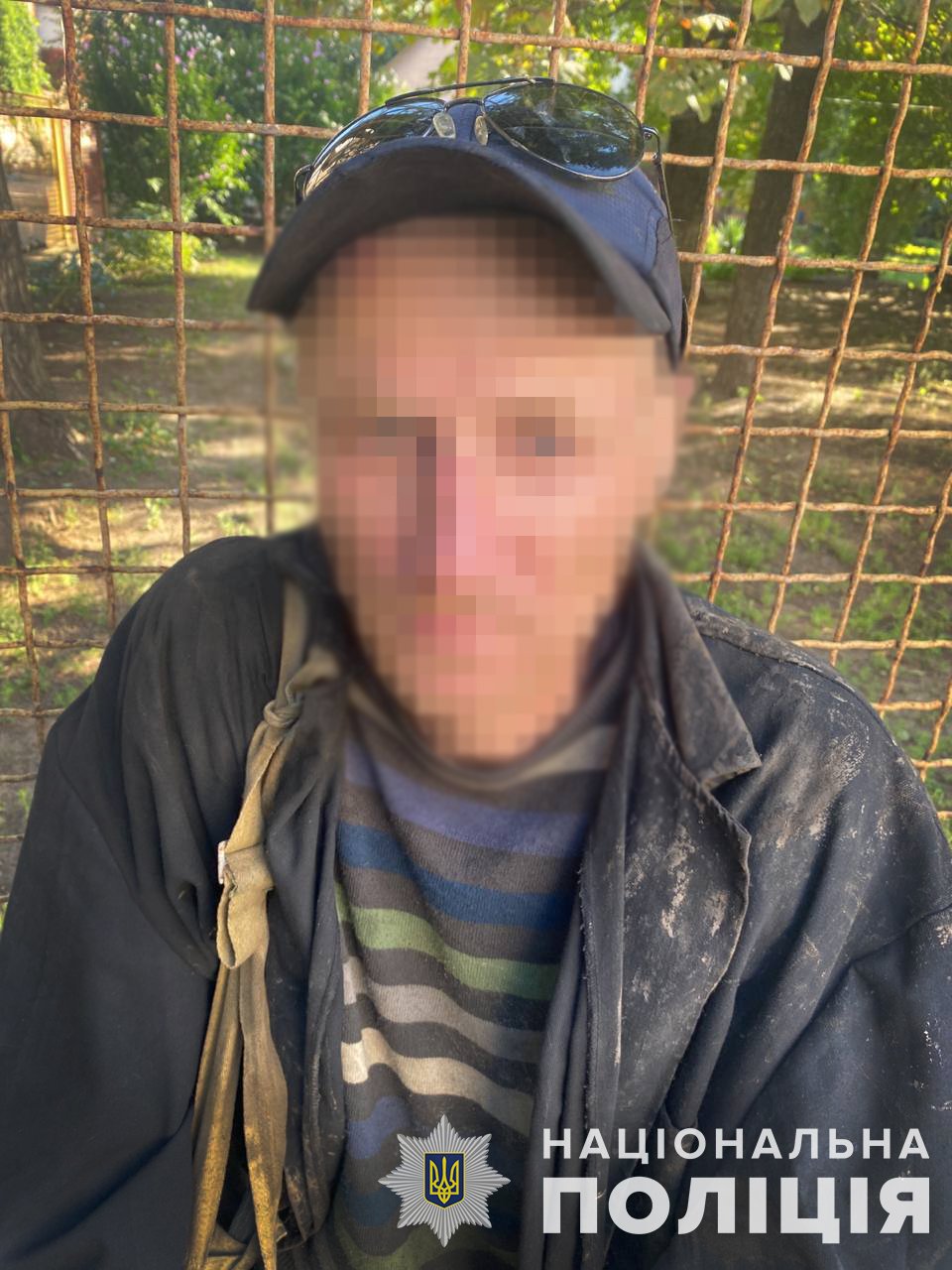 У Запоріжжі затримали крадія, який зрізав кабелі біля будинку культури 