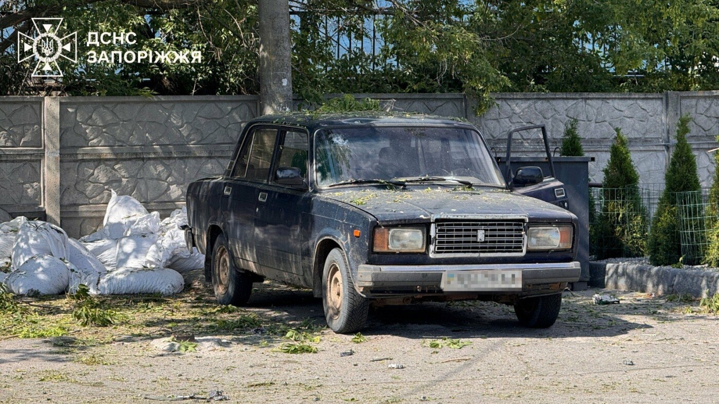 У Запоріжжі внаслідок атак БПЛА загинула одна людина, десятеро отримали поранення, – ДСНС