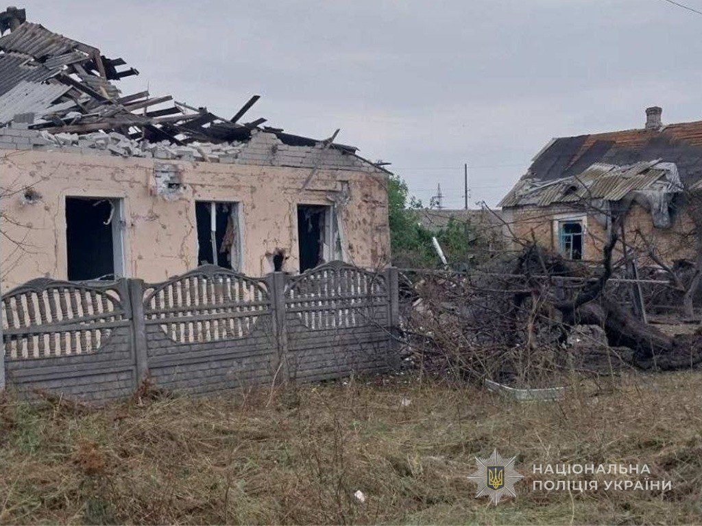 У Запорізькій області внаслідок атак ворога загинув літній чоловік, троє людей отримали поранення