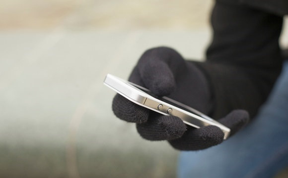 В Запорожской области двое грабителей напали на сотрудника местной телекомпании