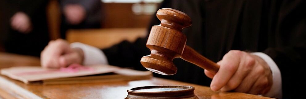 Житель Васильевки оказался на скамье подсудимых за развращение 11-летней девочки