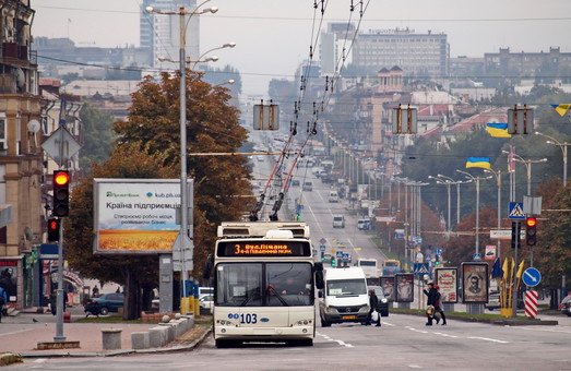 В Запорожской области более чем в два раза упал пассажиропоток в городском электротранспорте