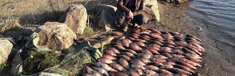 Запорожские полицейские задержали браконьера, который незаконно рыбачил в Каховском водохранилище