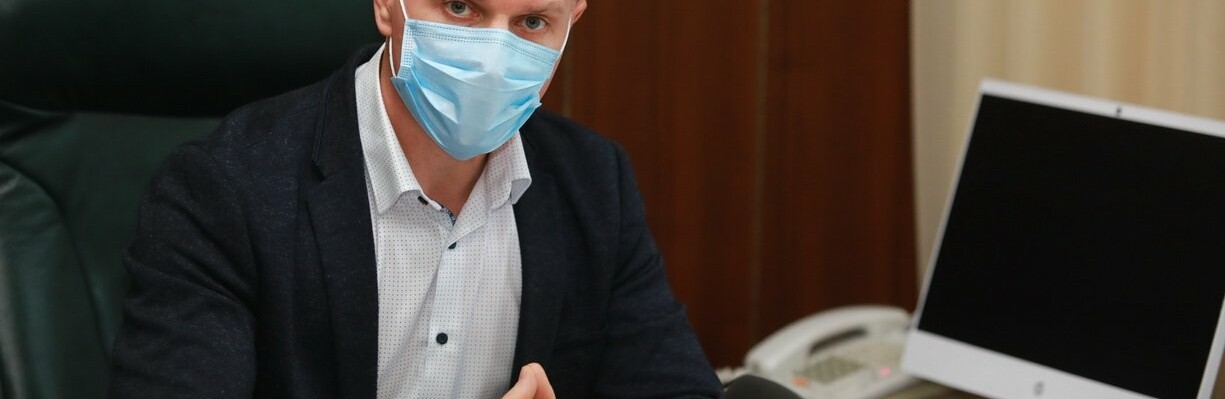 В Запорожье начальник морга всю годовую зарплату потратил на покупку автомобиля 