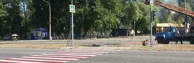 На Набережной Запорожья сбили девушку - у пострадавшей несколько переломов 