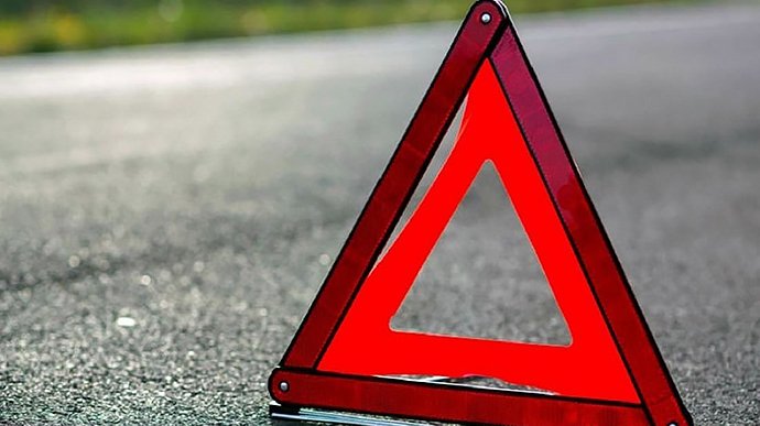 Полиция разыскивает водителя автомобиля, сбившего двух подростков под Запорожьем