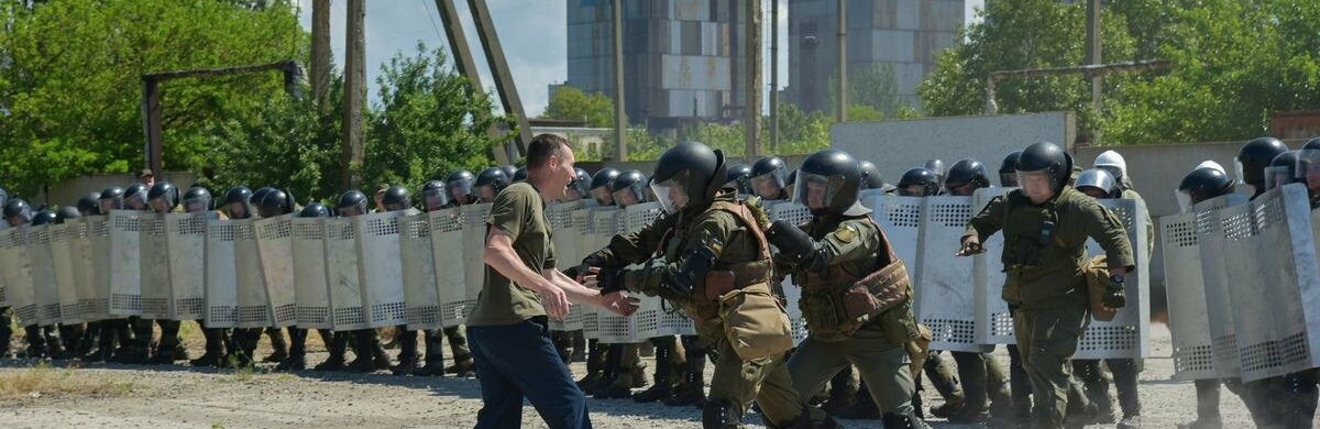 Охрана Запорожской АЭС провела учения по противодействию массовым беспорядкам у атомной станции, - ФОТО