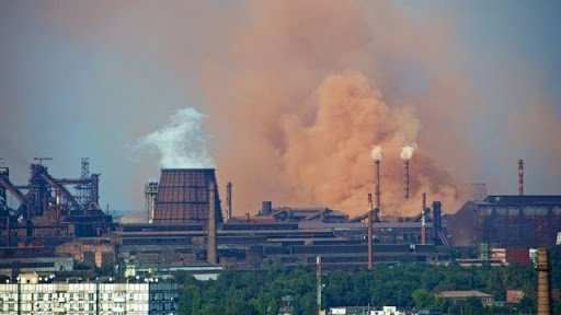 В двух районах Запорожья зафиксировали выбросы формальдегида