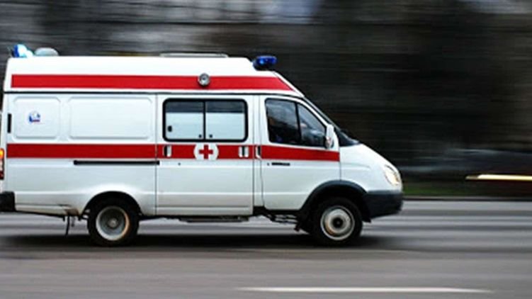 В Мелитополе госпитализировали мужчину, ранившего себя в живот ножом