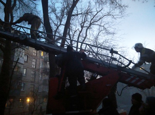 Как запорожские пожарные спасают людей (ФОТО, ВИДЕО) (фото) - фото 1